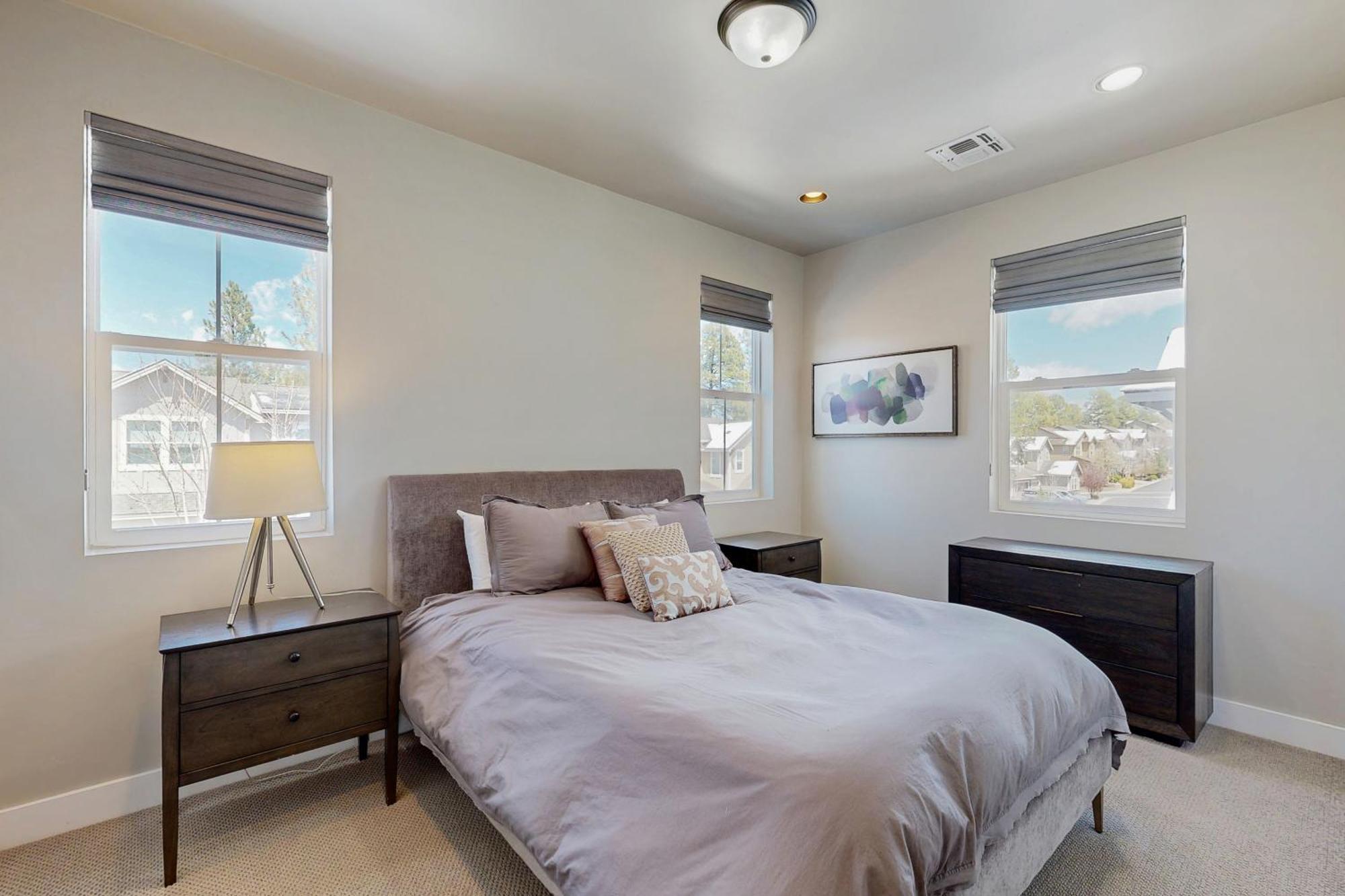 Pinnacle Pines سارية العلم المظهر الخارجي الصورة