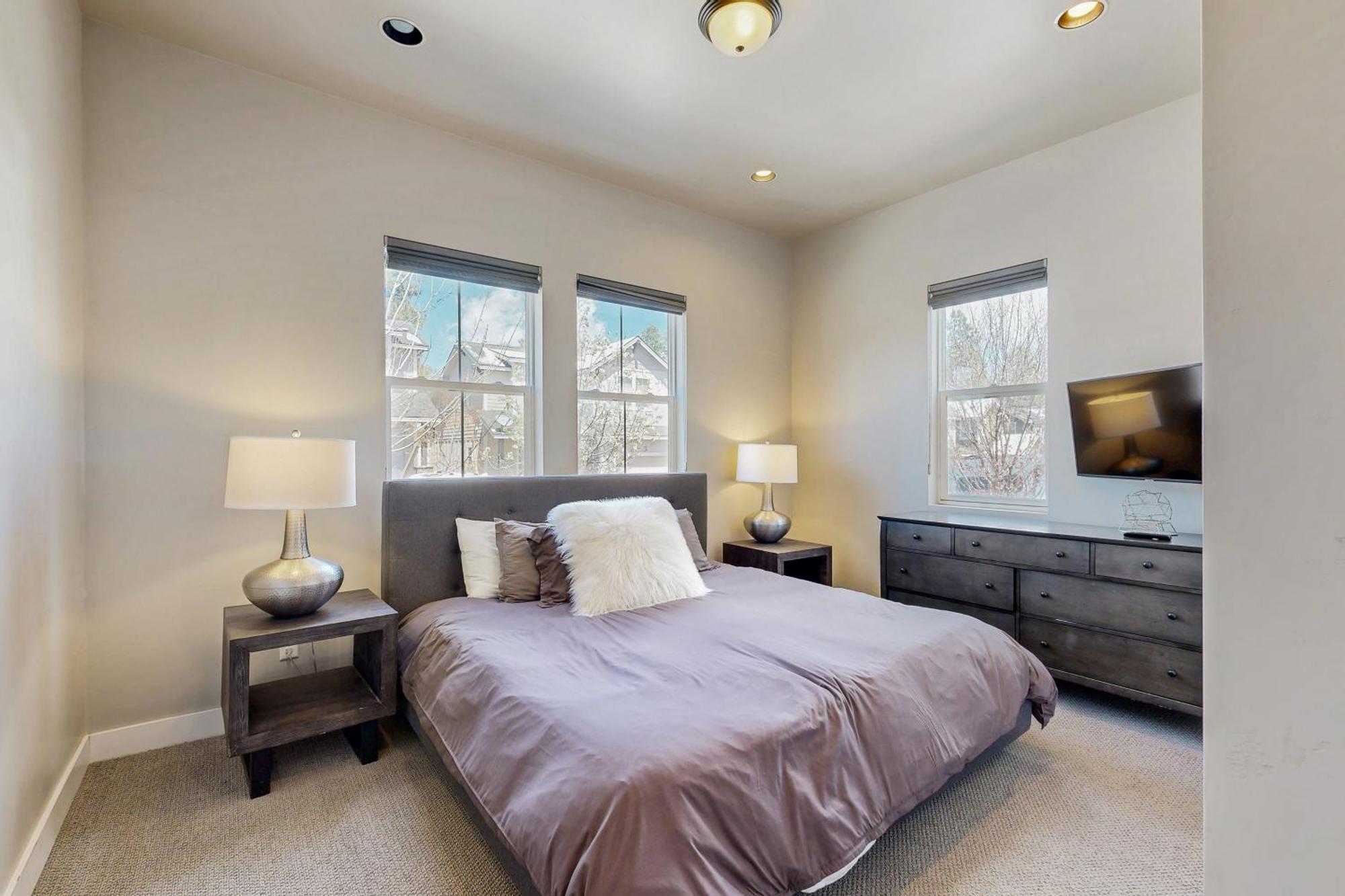 Pinnacle Pines سارية العلم المظهر الخارجي الصورة