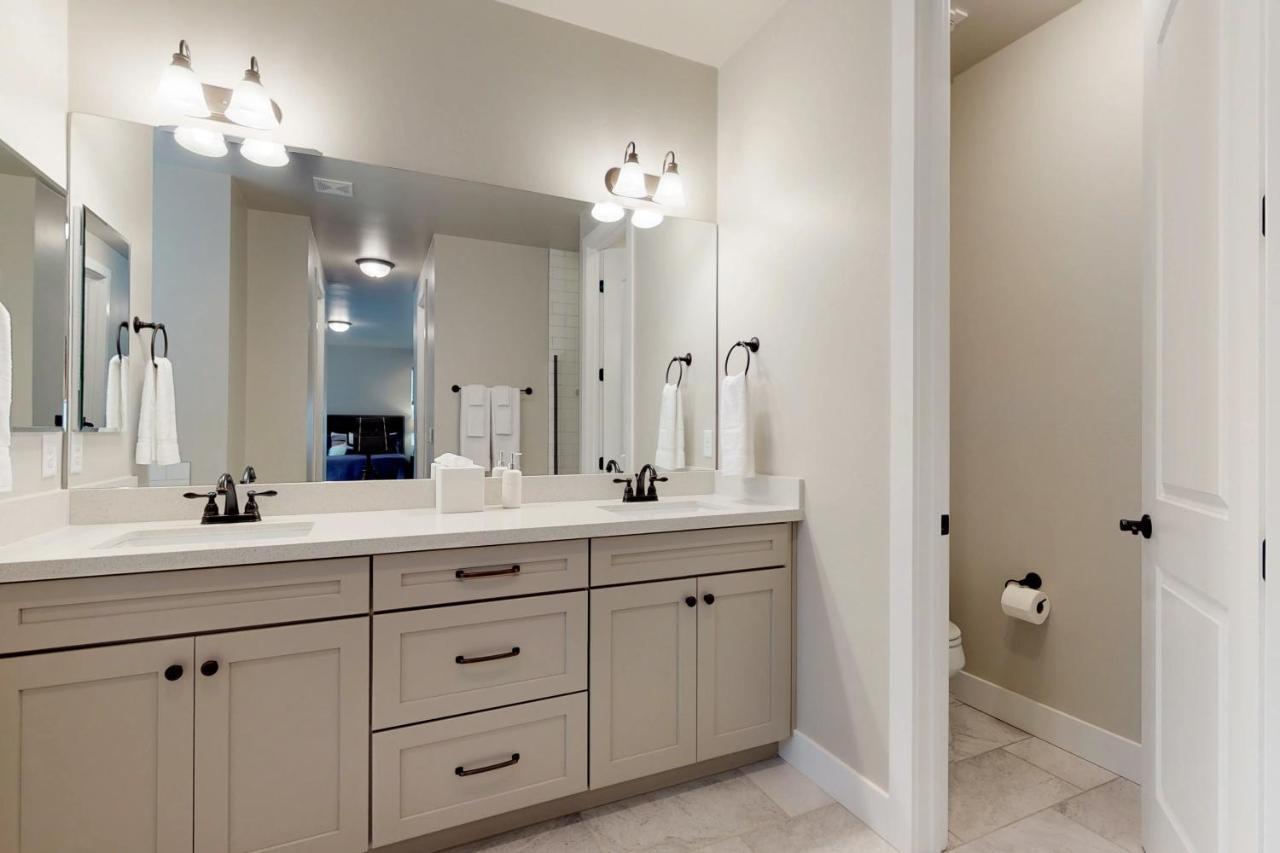 Pinnacle Pines سارية العلم المظهر الخارجي الصورة