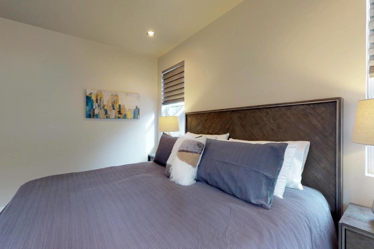 Pinnacle Pines سارية العلم المظهر الخارجي الصورة